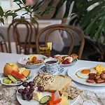 First Breiseth Hotel