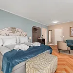 First Breiseth Hotel